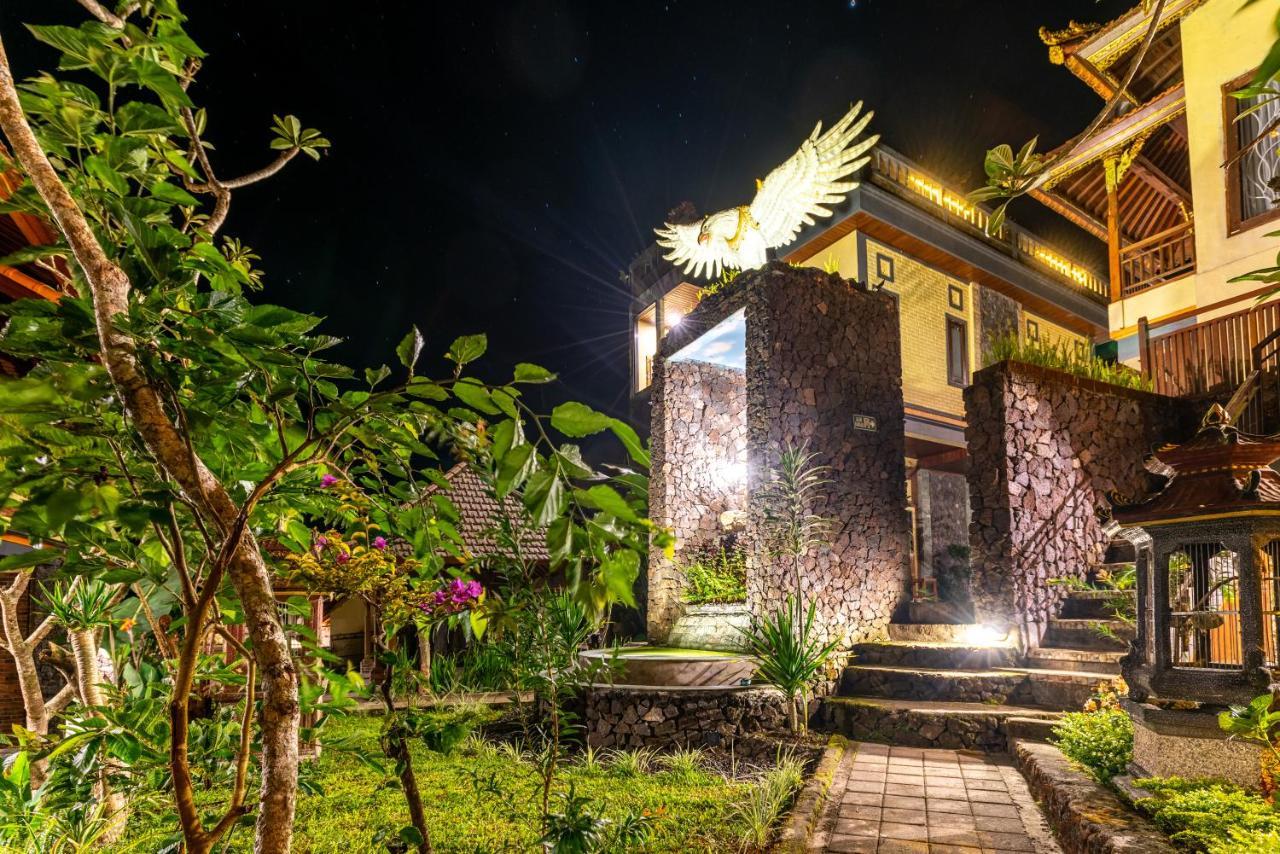 The Garuda And Restaurant विला